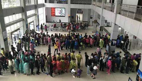 “5A嵩县全域共享”白云山旅游度假区迎来游客高峰