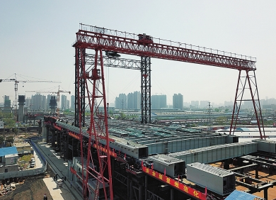 郑州农业路郑北大桥开始跨越郑州北站 年底通车